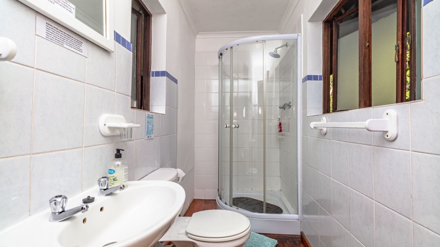 7 Bedroom Property for Sale in Paradise Western Cape